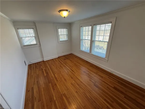 $1,375 | 854 Madison Avenue, Winston-Salem, NC 27103