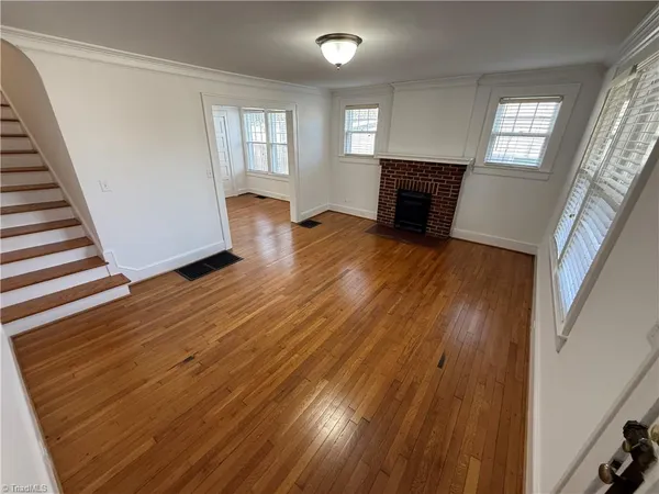 $1,375 | 854 Madison Avenue, Winston-Salem, NC 27103