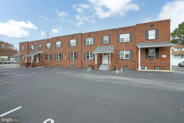 $1,875 | 11 South Black Horse Pike, Unit 3B, Haddon Heights, NJ 08035