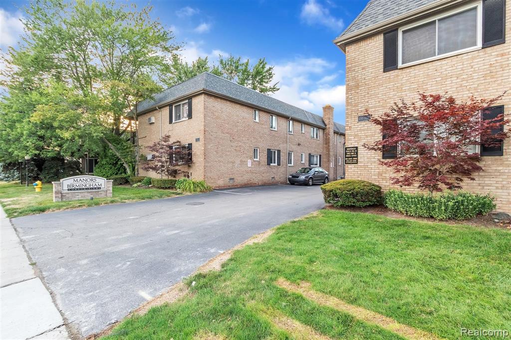 1725 14 14 Mile Road, Unit D Birmingham, MI 48009 - Photo 30 of 32