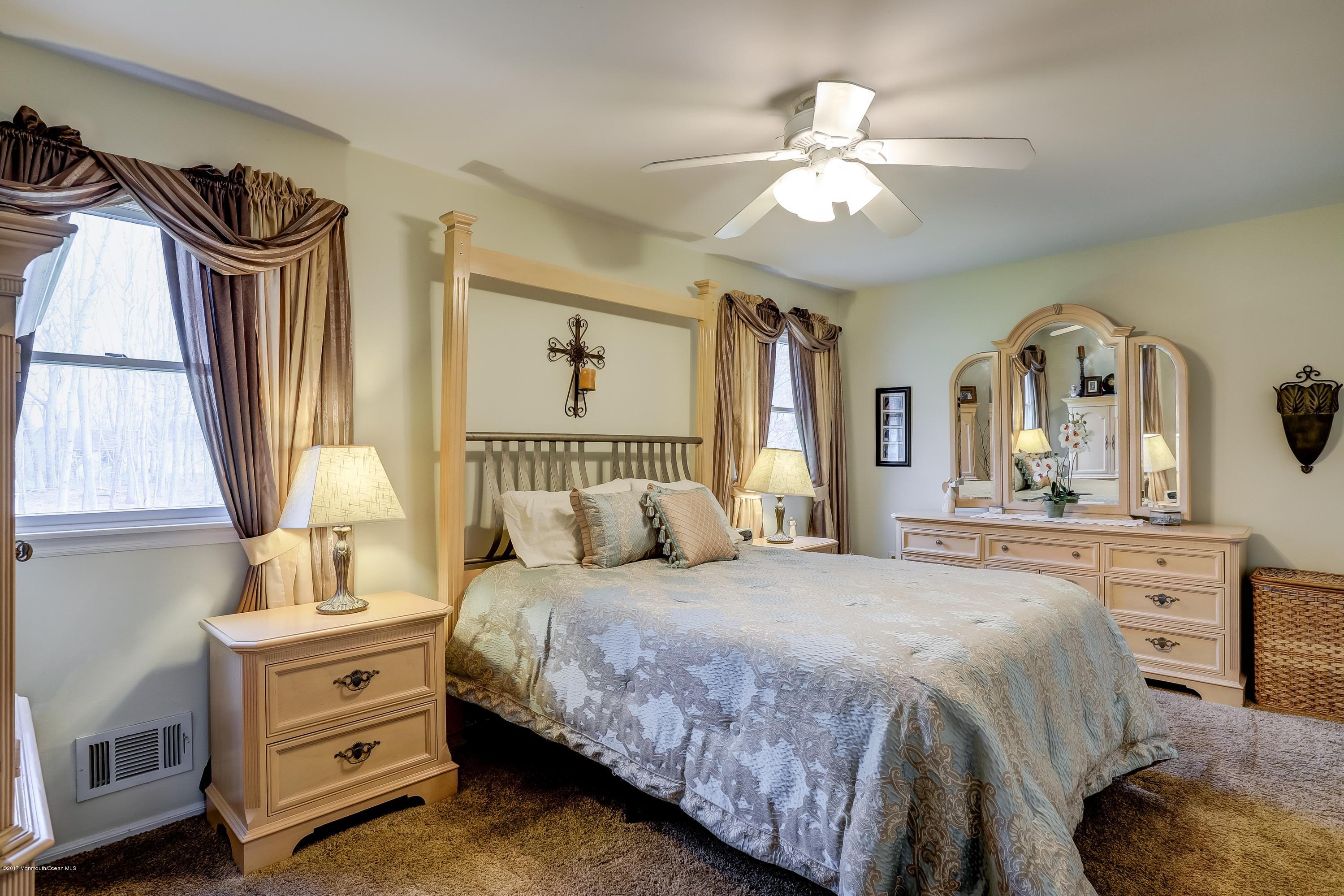 32 Ashford Road Jackson, NJ 08527 - Photo 12 of 24 013_Bedroom