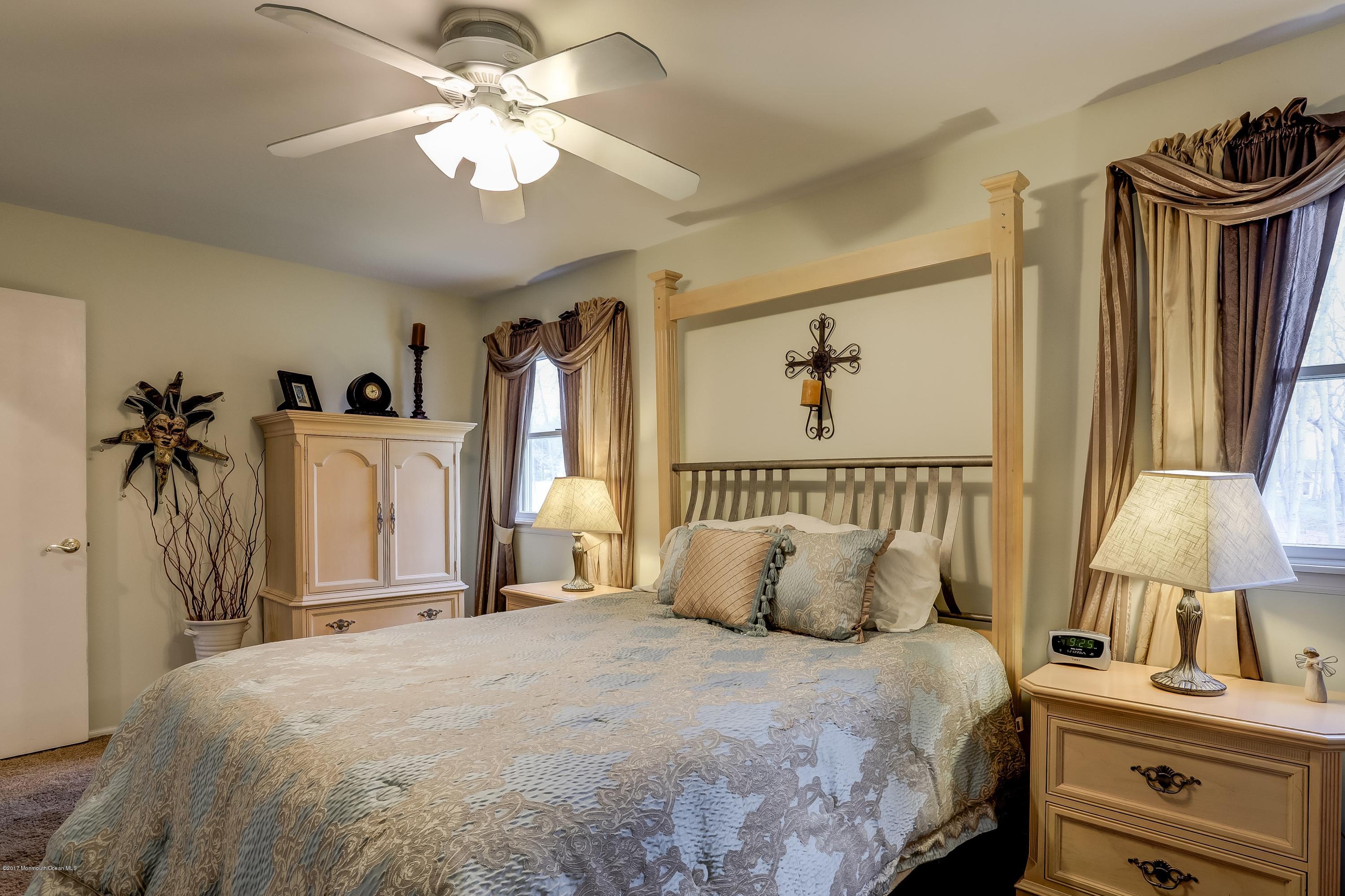 32 Ashford Road Jackson, NJ 08527 - Photo 13 of 24 014_Bedroom
