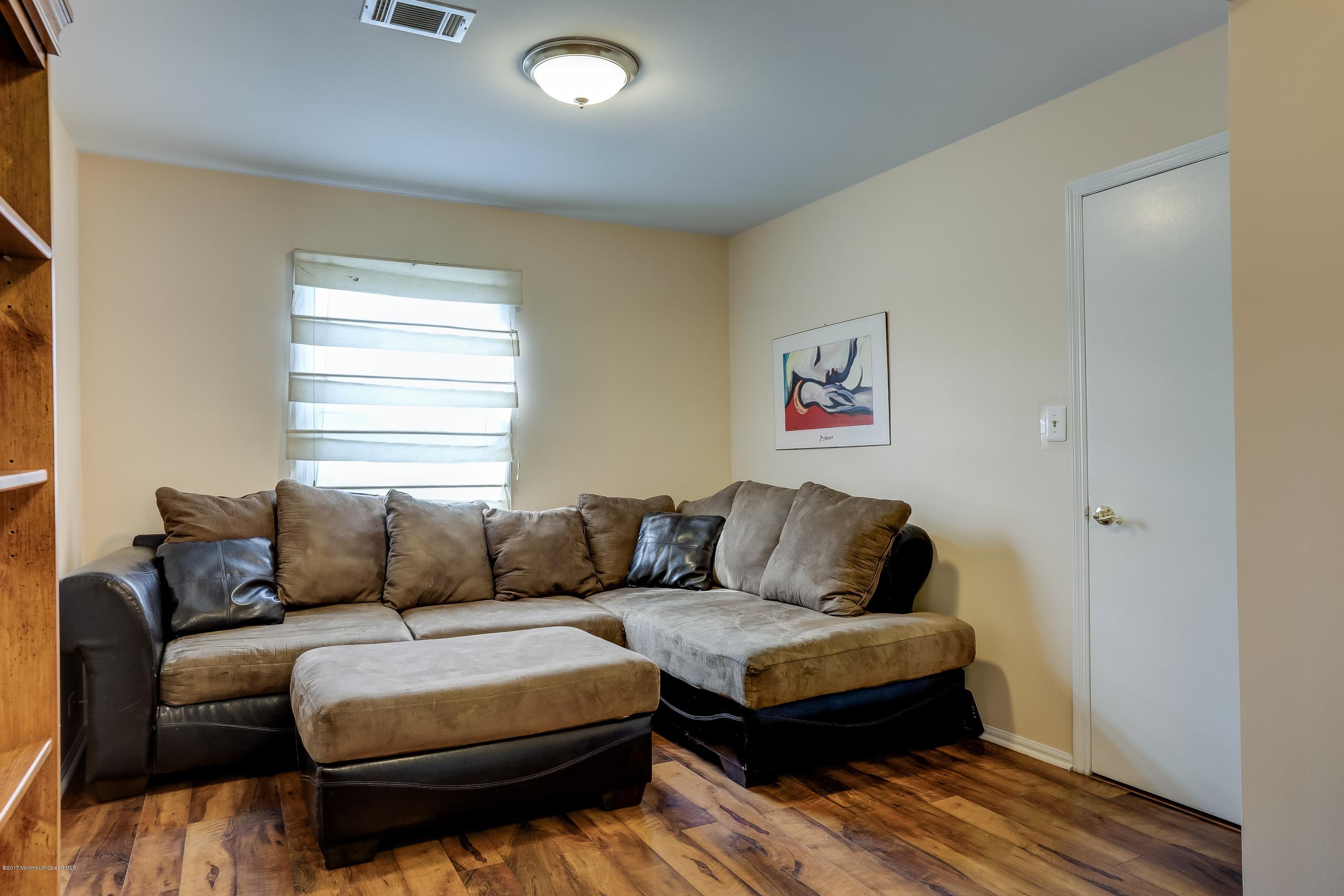 32 Ashford Road Jackson, NJ 08527 - Photo 20 of 24 021_Bedroom