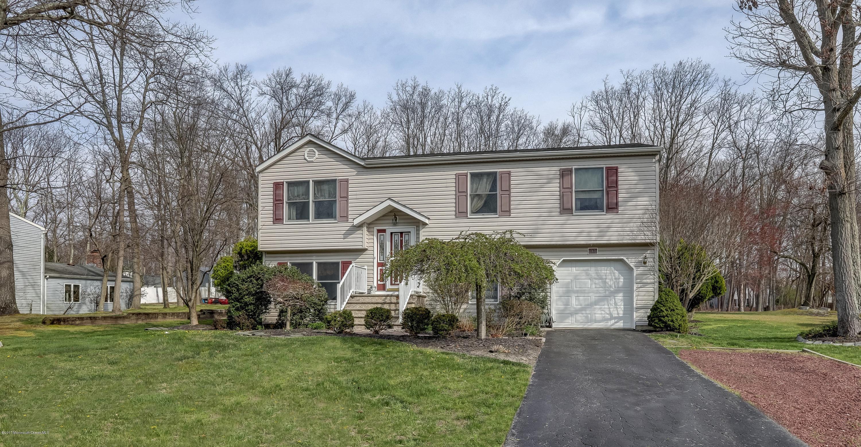 32 Ashford Road Jackson, NJ 08527 - Photo 2 of 24 001_Front