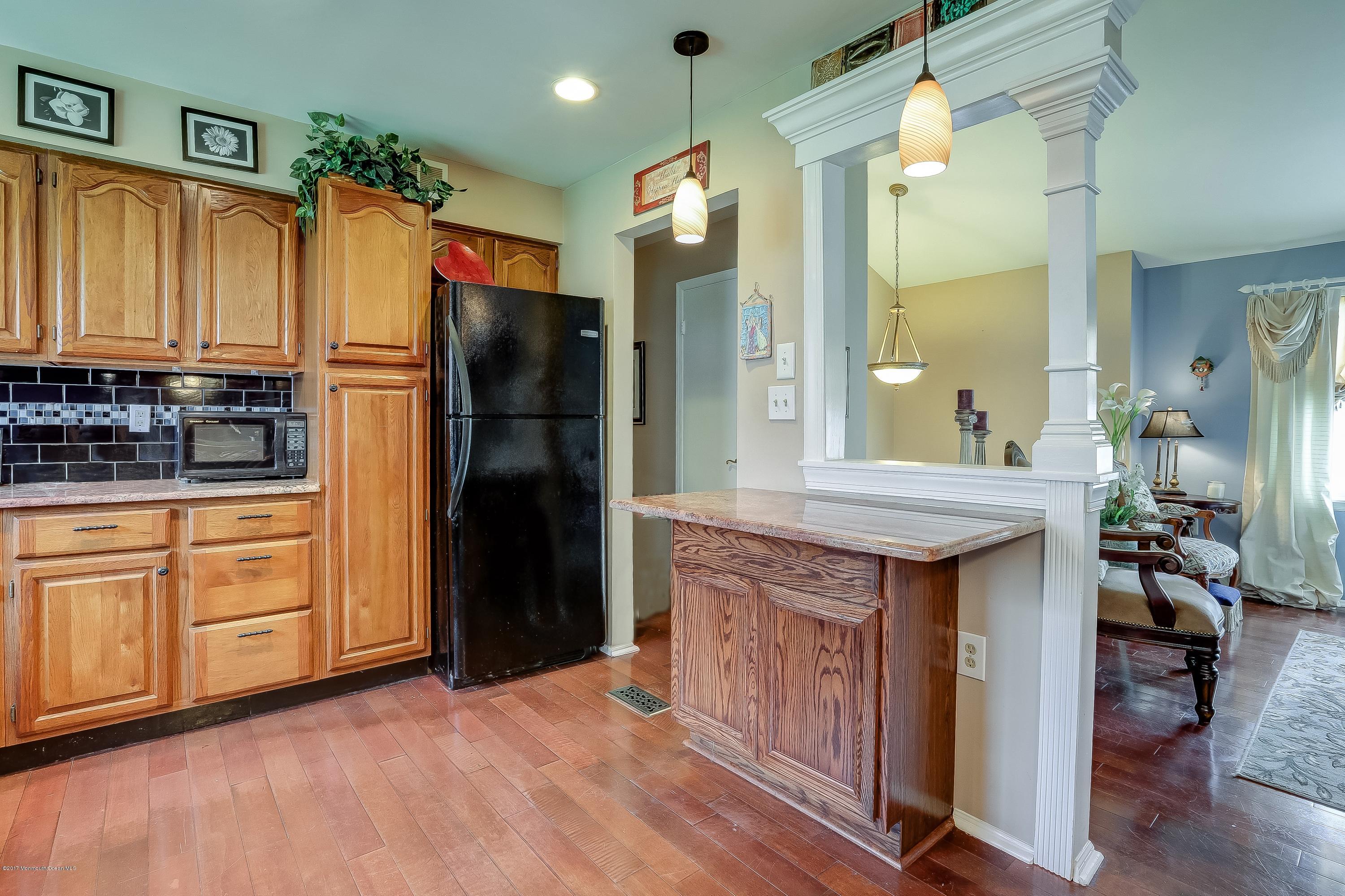 32 Ashford Road Jackson, NJ 08527 - Photo 9 of 24 010_Kitchen