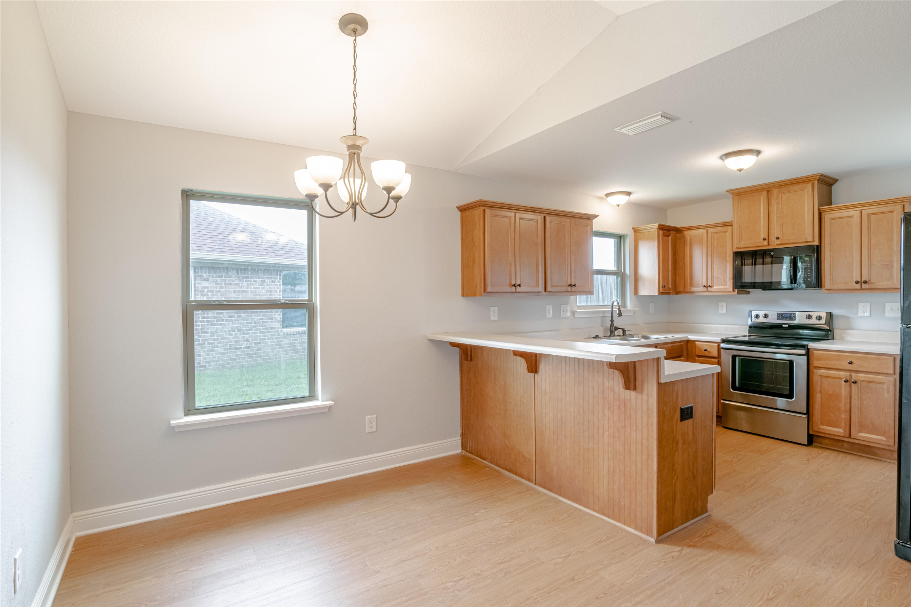 1430 Majesty Loop Foley, AL 36535 - Photo 8 of 29