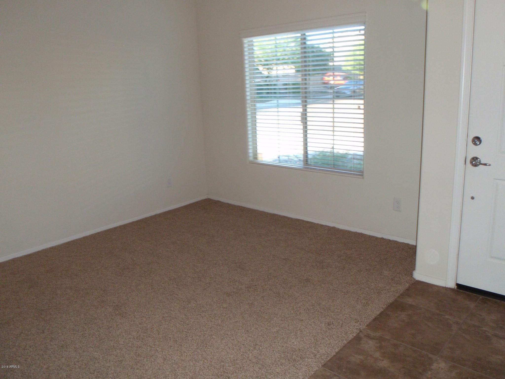 5437 West Parsons Road Phoenix, AZ 85083 - Photo 14 of 51 LIVING ROOM/ENTRY