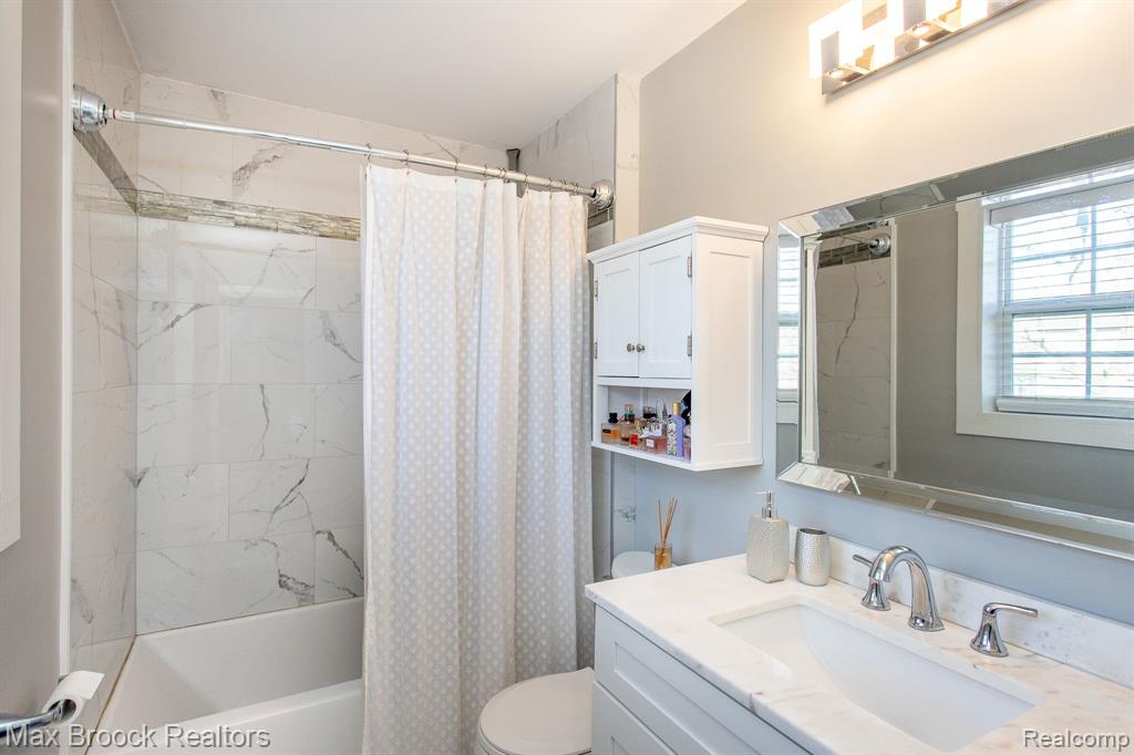 3918 Crooks Road Rochester Hills, MI 48309 - Photo 28 of 66