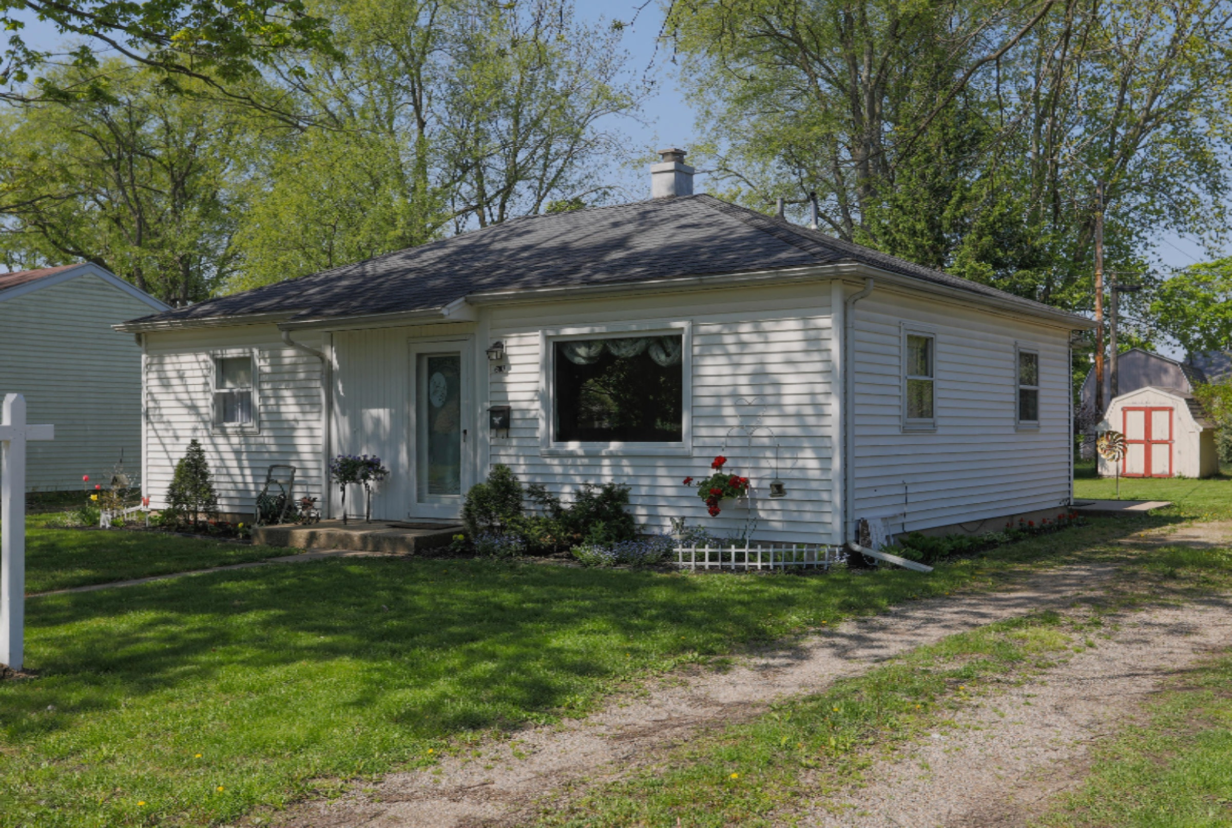 607 South Lincoln Avenue Three Rivers, MI 49093 - Photo 1 of 18 607 S Lincoln-101