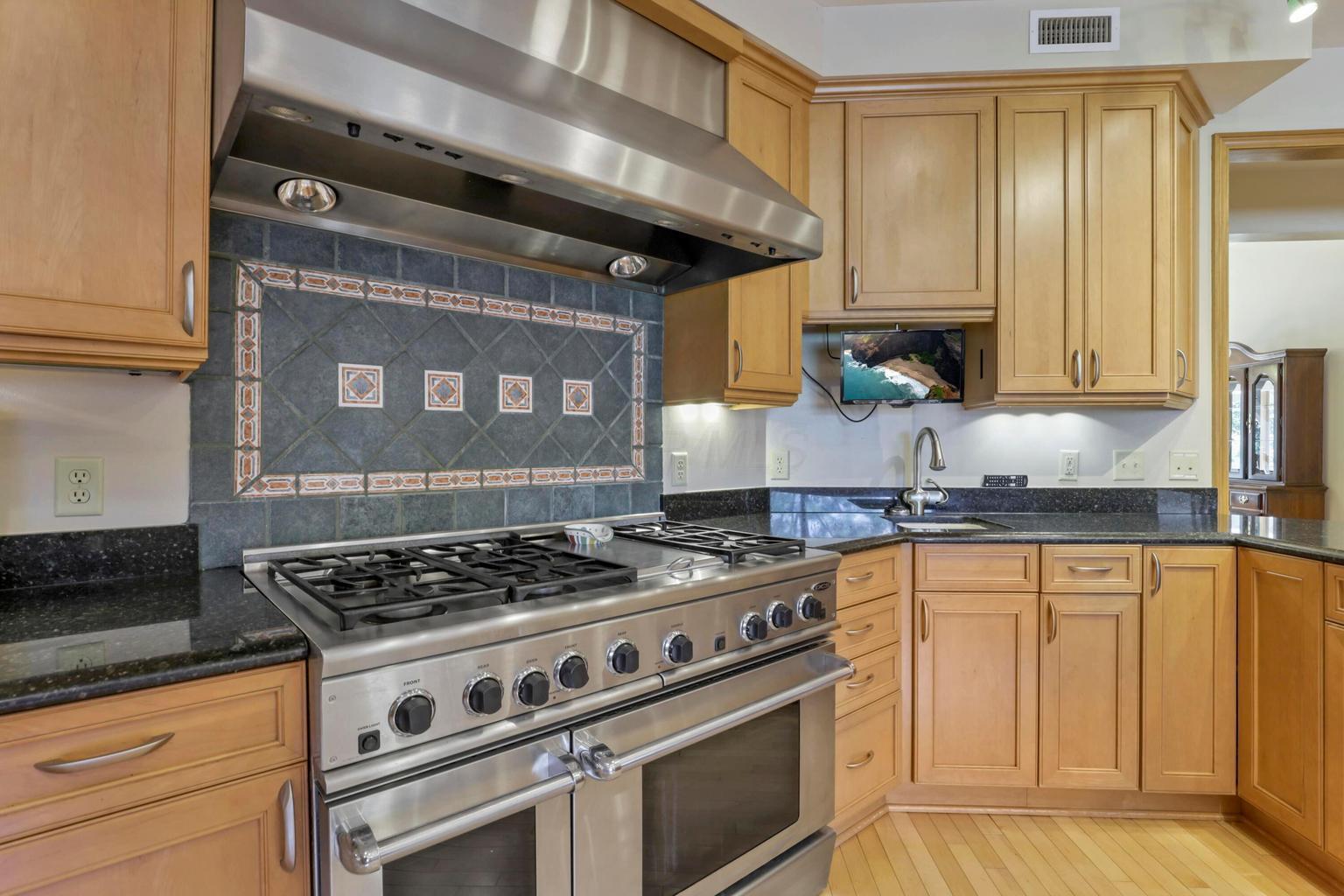 4037 Dublin Road Hilliard, OH 43026 - Photo 7 of 37 20220921135911487734000000-o