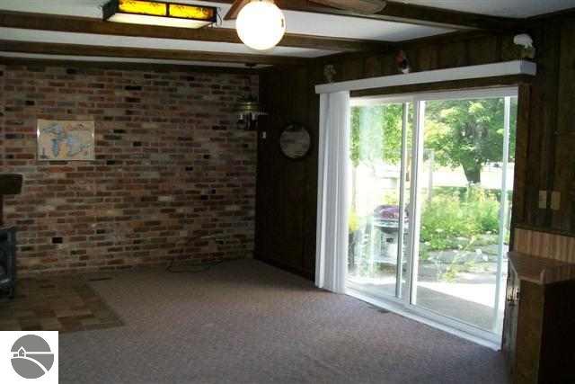 511 Cleveland Avenue Cheboygan, MI 49721 - Photo 7 of 15 1719197-6.JPG