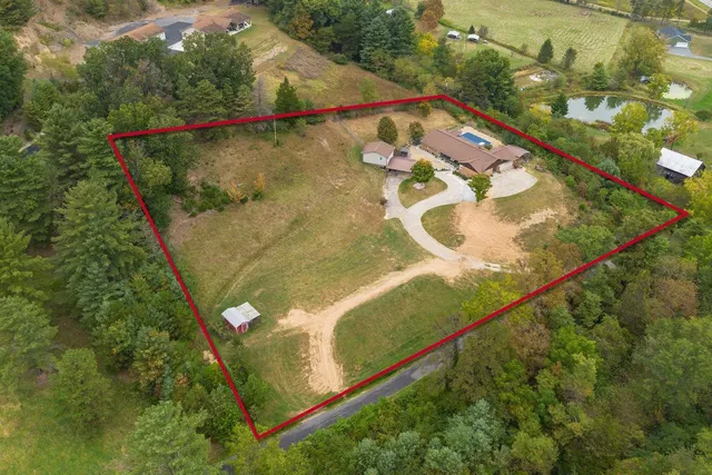 $435,000 | 120 Galen Hedrick Road, Franklin, WV 26807
