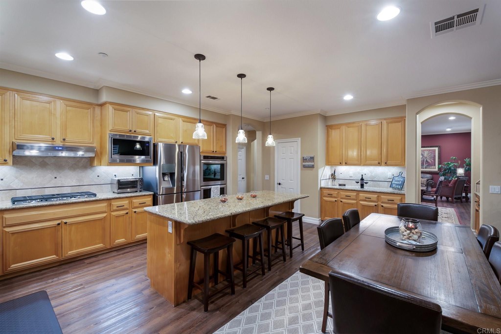 1452 Burris Drive El Cajon, CA 92019 - Photo 8 of 64