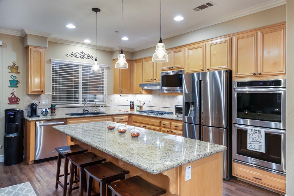 1452 Burris Drive El Cajon, CA 92019 - Photo 9 of 64