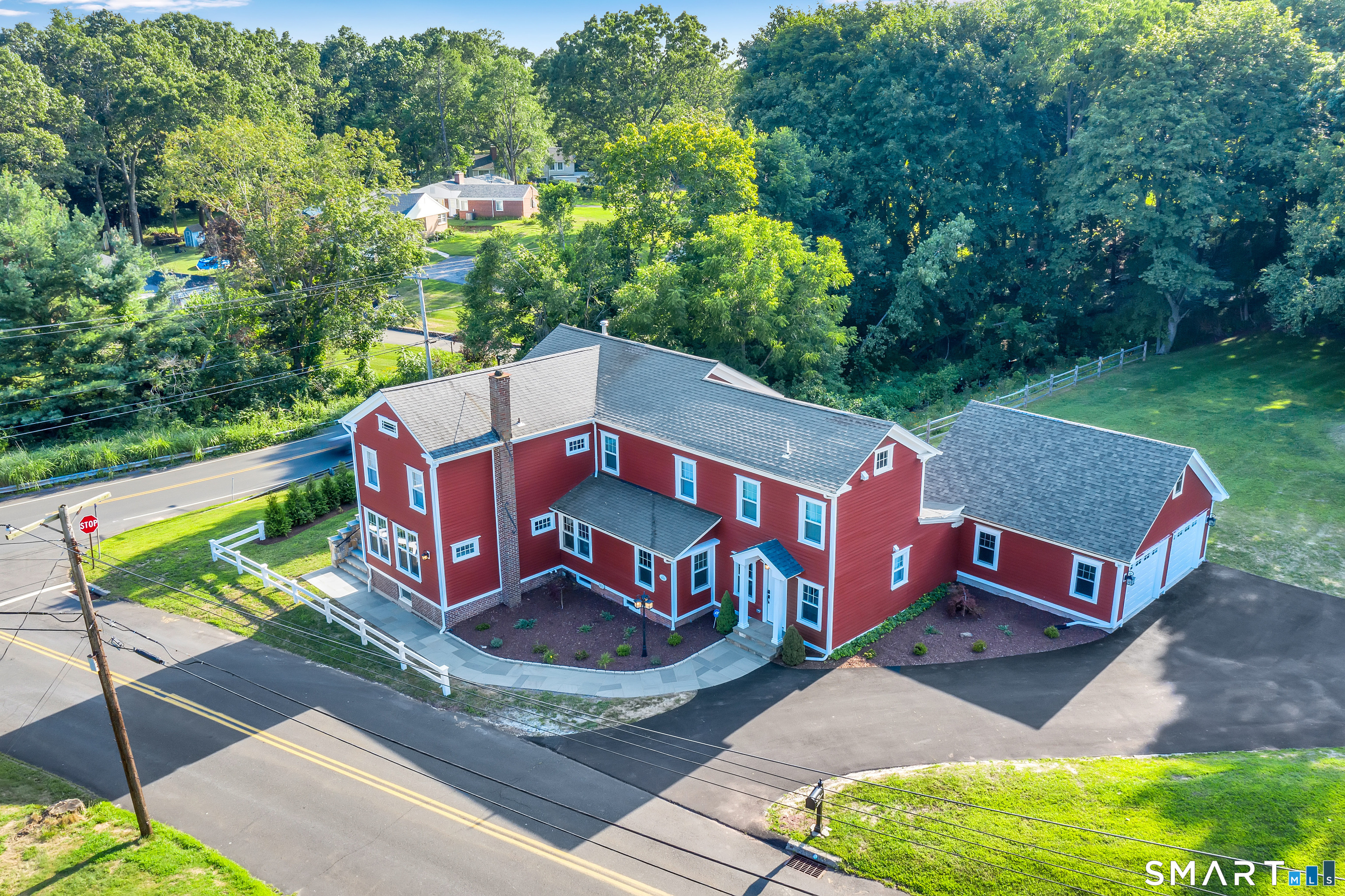 2222 Ridge Road North Haven, CT 06473 - Photo 2 of 40