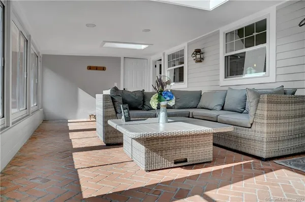 $995,000 | 2222 Ridge Road, North Haven, CT 06473