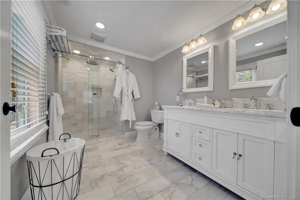 $995,000 | 2222 Ridge Road, North Haven, CT 06473