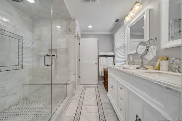$995,000 | 2222 Ridge Road, North Haven, CT 06473