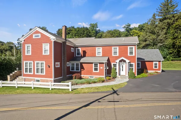 $995,000 | 2222 Ridge Road, North Haven, CT 06473