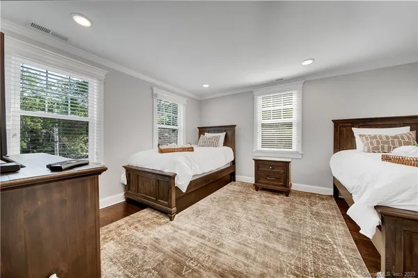 $995,000 | 2222 Ridge Road, North Haven, CT 06473