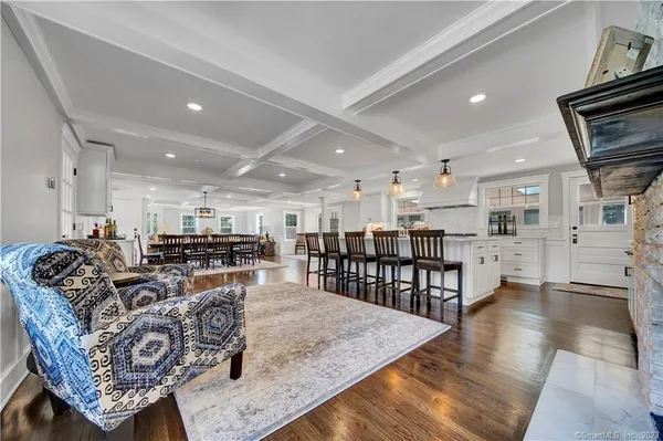 $995,000 | 2222 Ridge Road, North Haven, CT 06473