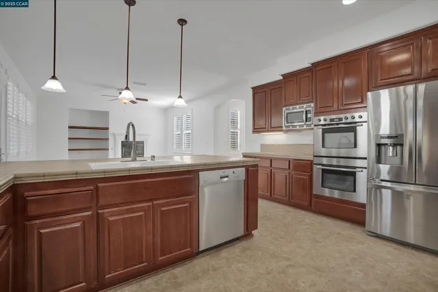 $579,000 | 1411 Granite Creek Drive, Patterson, CA 95363