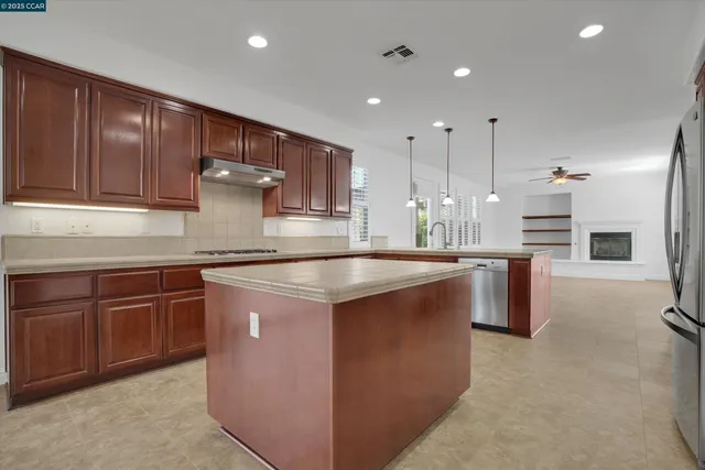 $579,000 | 1411 Granite Creek Drive, Patterson, CA 95363