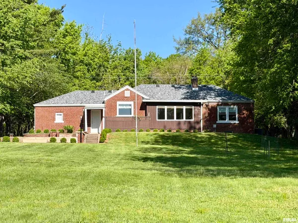$2,600 | 136 East Hazel Dell Lane, Springfield, IL 62712