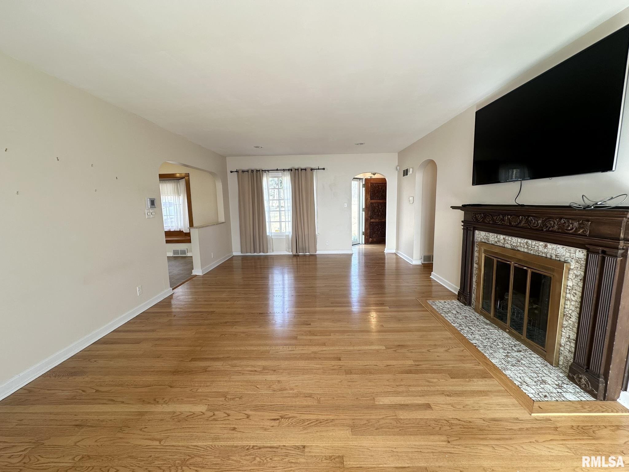 136 East Hazel Dell Lane Springfield, IL 62712 - Photo 14 of 35