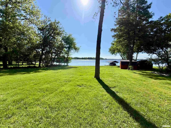$2,600 | 136 East Hazel Dell Lane, Springfield, IL 62712