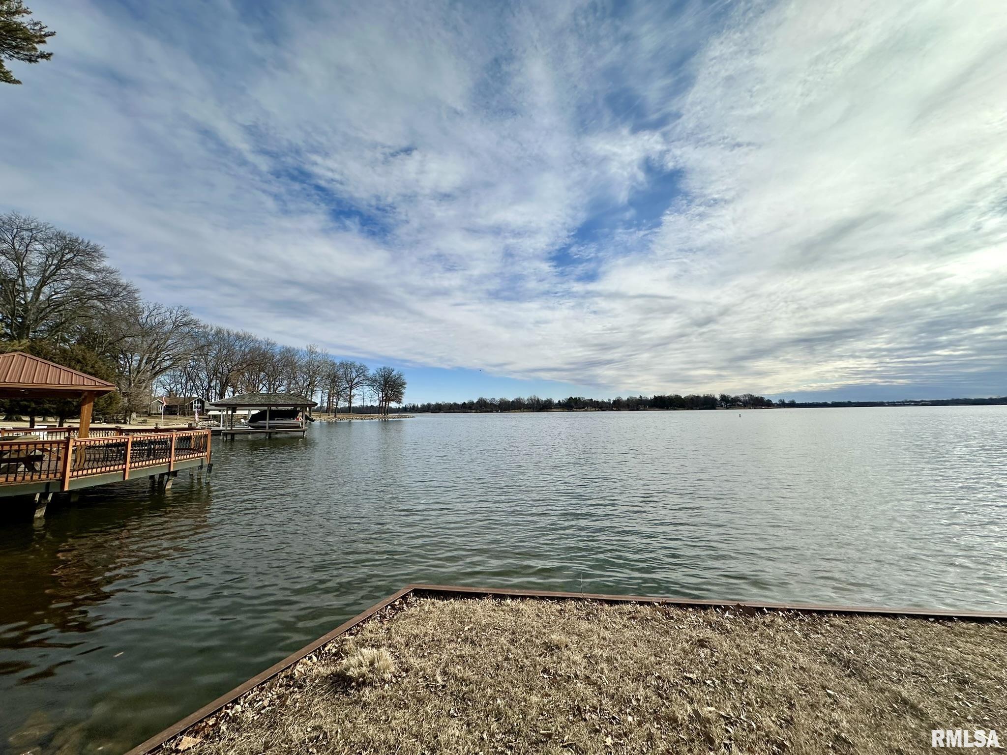 136 East Hazel Dell Lane Springfield, IL 62712 - Photo 3 of 35