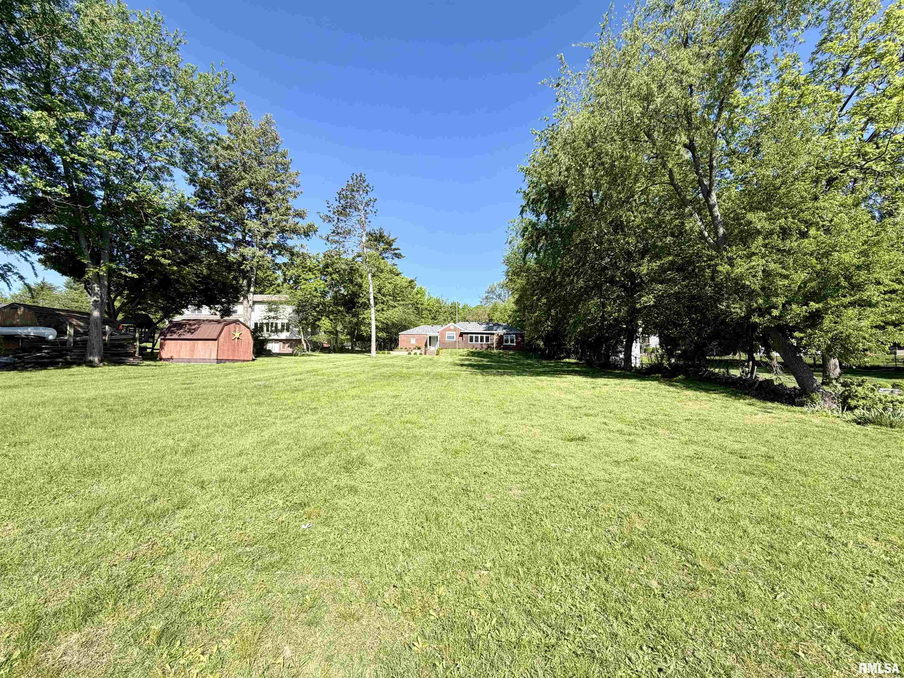 136 East Hazel Dell Lane Springfield, IL 62712 - Photo 33 of 37