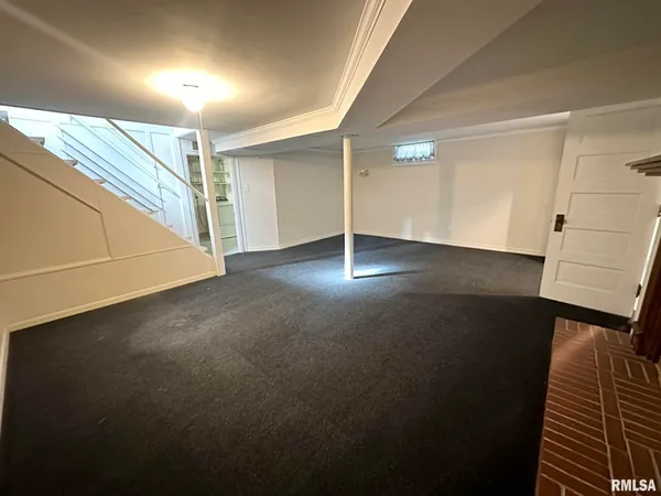 $2,600 | 136 East Hazel Dell Lane, Springfield, IL 62712