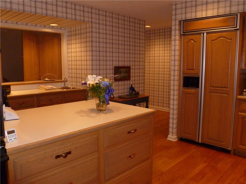 12219 Brompton Road Carmel, IN 46033 - Photo 11 of 24 Gallery Image 11