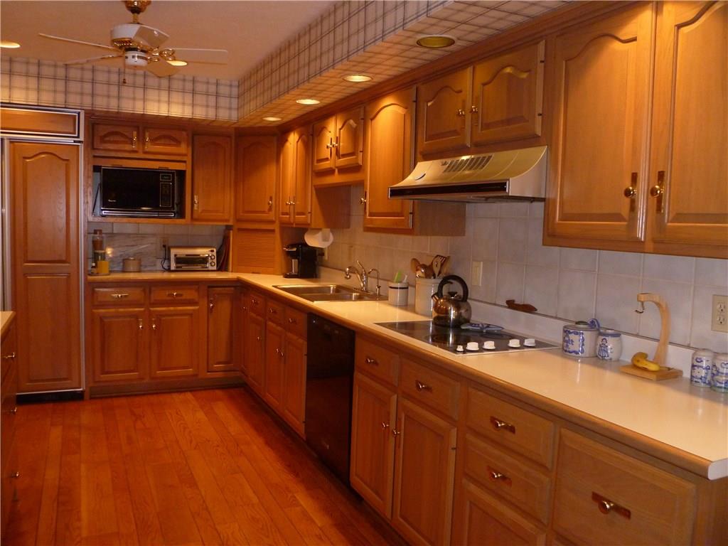12219 Brompton Road Carmel, IN 46033 - Photo 9 of 24 Gallery Image 9