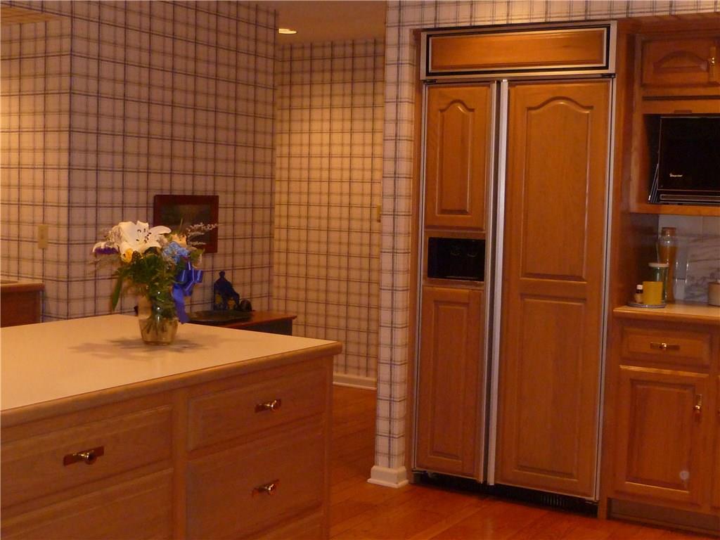 12219 Brompton Road Carmel, IN 46033 - Photo 10 of 24 Gallery Image 10