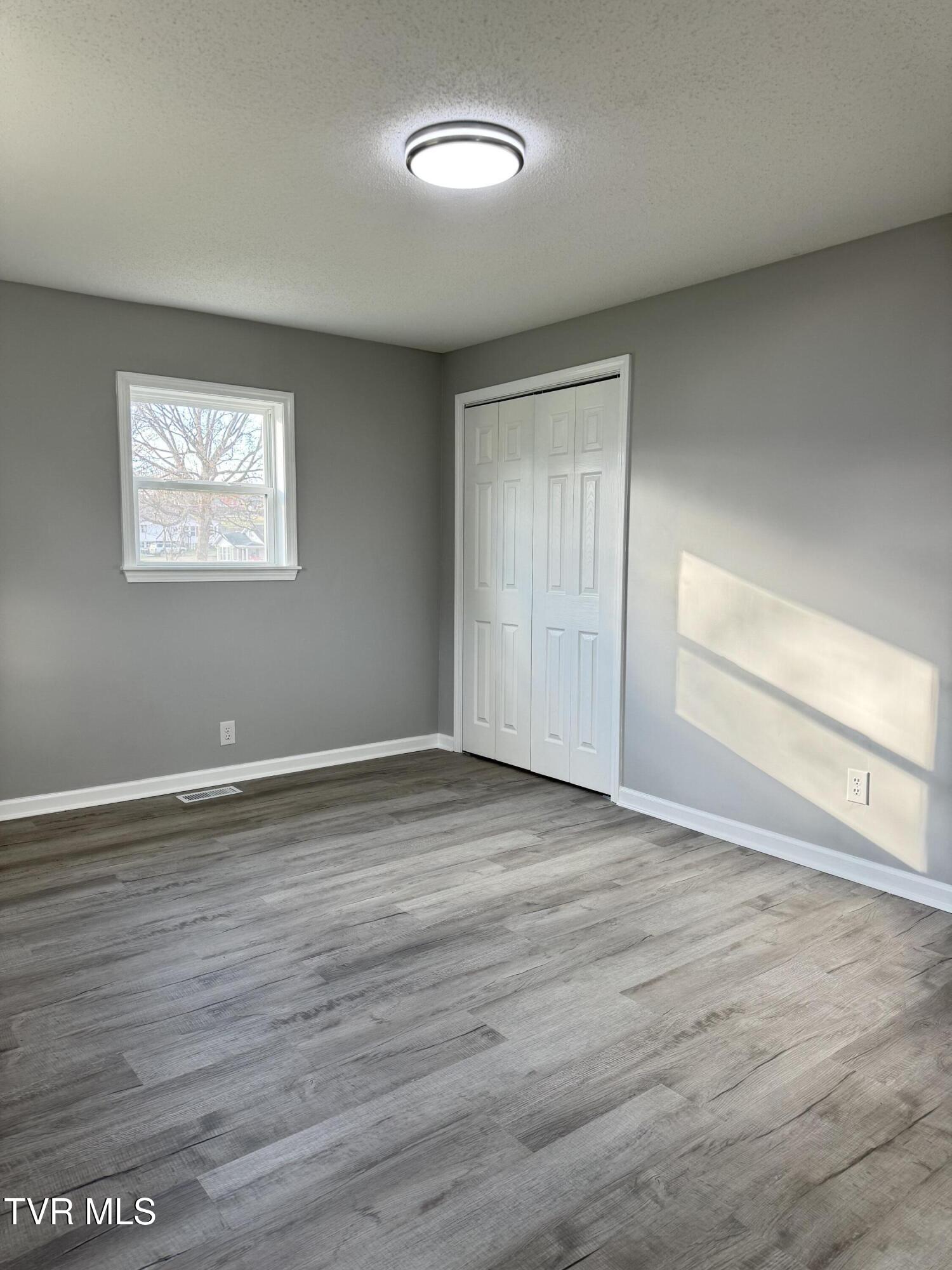 2140 Randolph Street Bristol, VA 24201 - Photo 10 of 24 IMG_0919