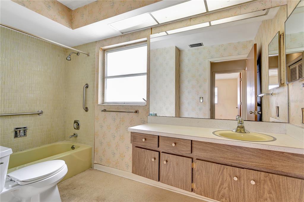 2123 South Beneva Road Sarasota, FL 34232 - Photo 25 of 65