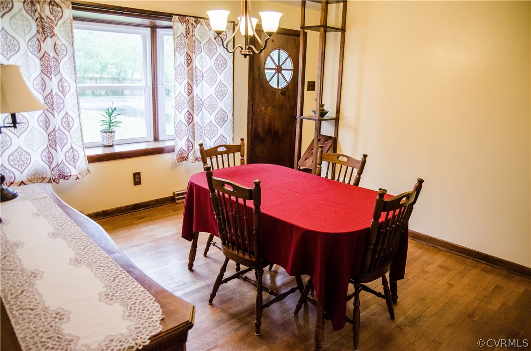1339 Robindale Road Richmond, VA 23235 - Photo 8 of 29 Gallery Image 8