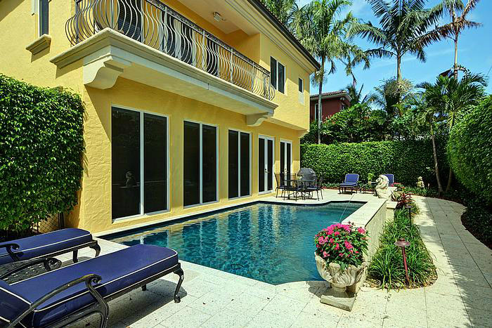 300 Southeast Spanish Trail Boca Raton, FL 33432 - Photo 29 of 32 POOL 2