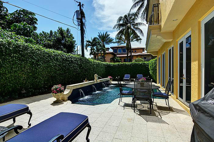 300 Southeast Spanish Trail Boca Raton, FL 33432 - Photo 30 of 32 POOL 3