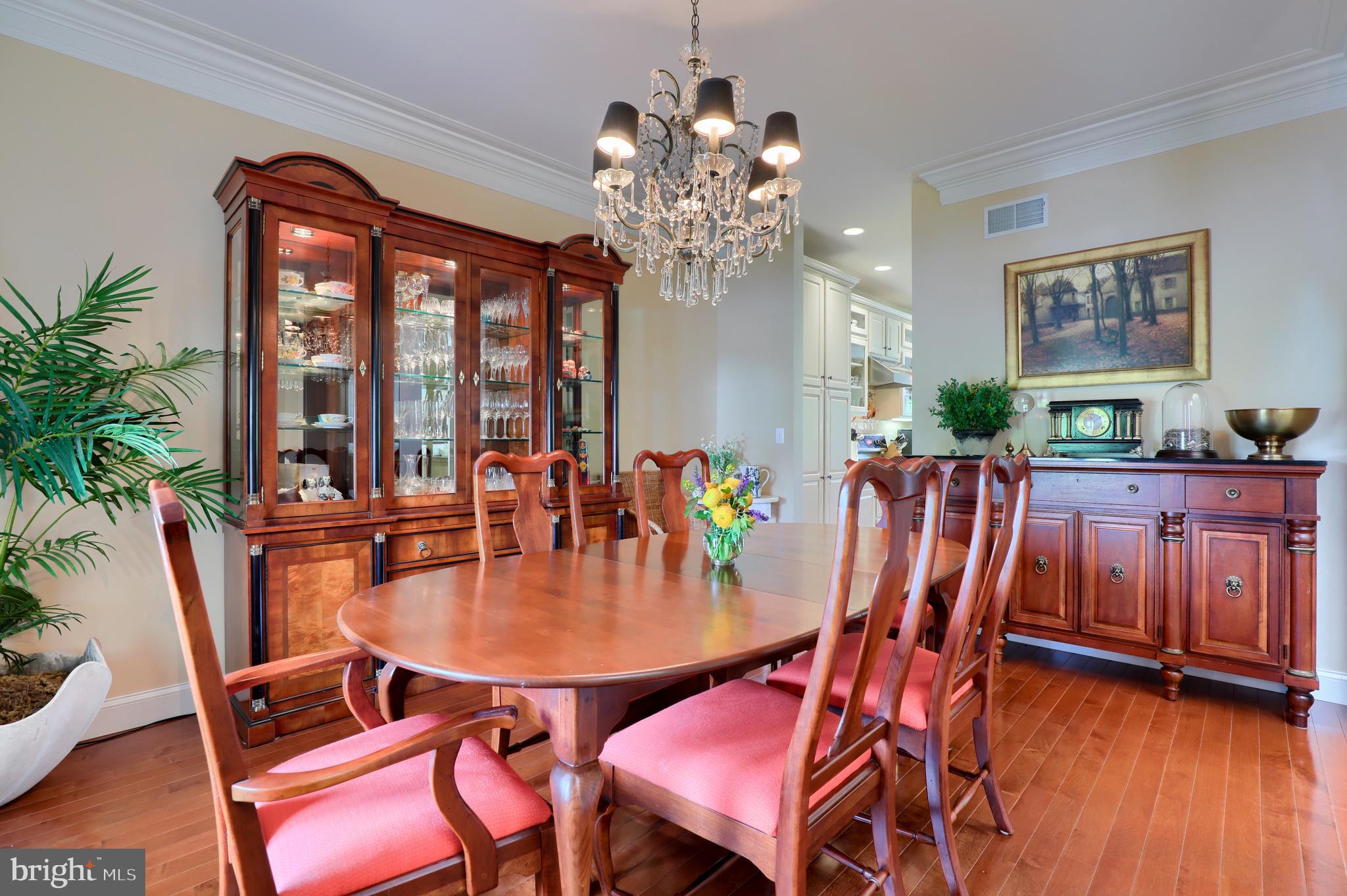 669 Dorset Street Lititz, PA 17543 - Photo 22 of 49 Formal Dining Room