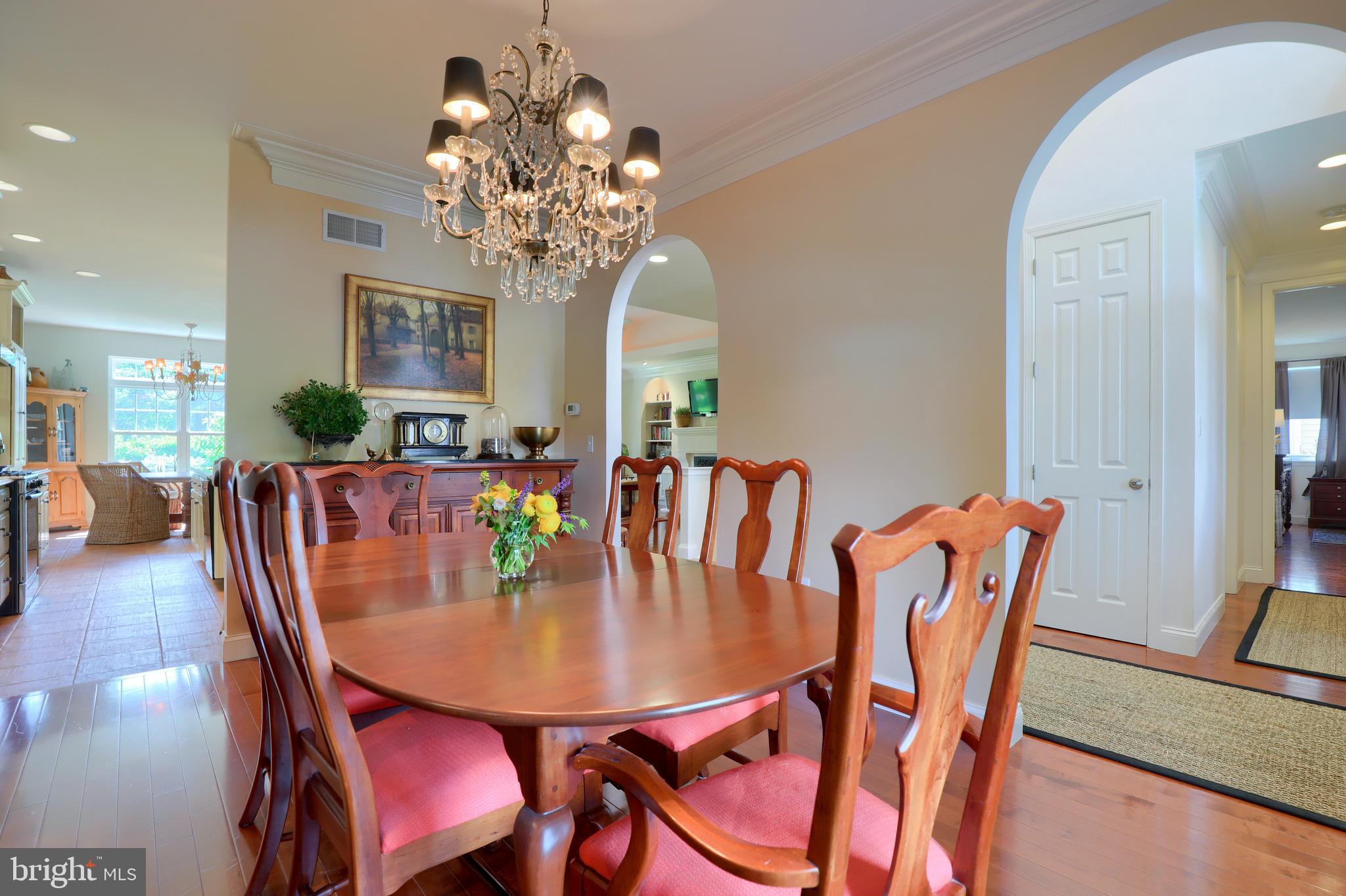 669 Dorset Street Lititz, PA 17543 - Photo 24 of 49 Dining Room