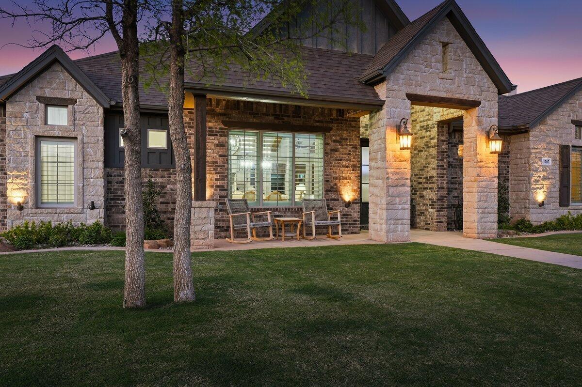1202 North 14th Place Wolfforth, TX 79382 - Photo 8 of 75 a backyard of a house with barbeque oven
