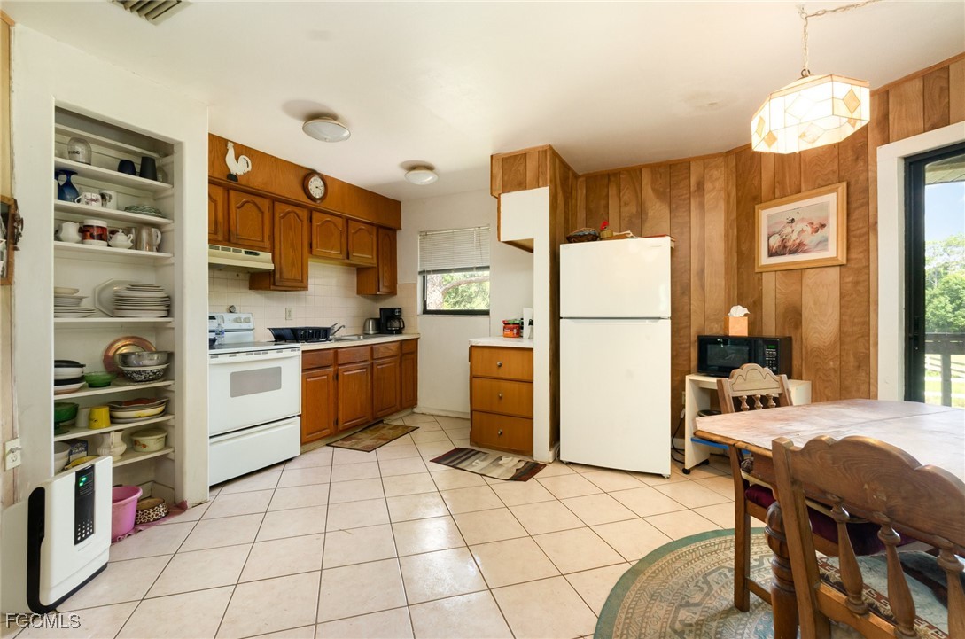 19201 Matt Road North Fort Myers, FL 33917 - Photo 8 of 32