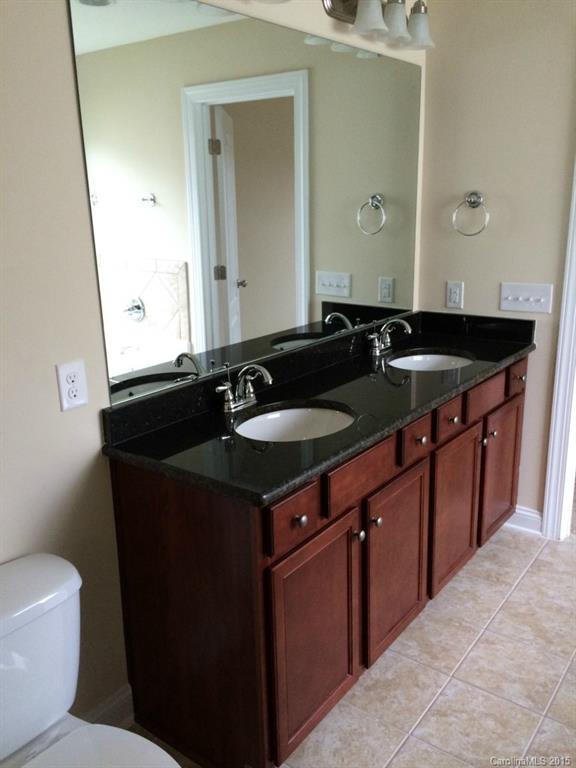 6113 Castlecove Road, Unit 66 Charlotte, NC 28278 - Photo 17 of 23 Gallery Image 17