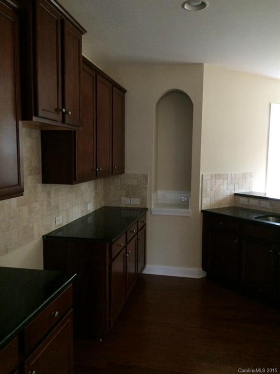 6113 Castlecove Road, Unit 66 Charlotte, NC 28278 - Photo 8 of 23 Gallery Image 8