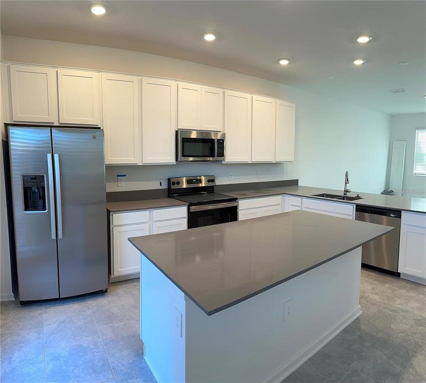 15621 Water Spring Boulevard Winter Garden, FL 34787 - Photo 4 of 20