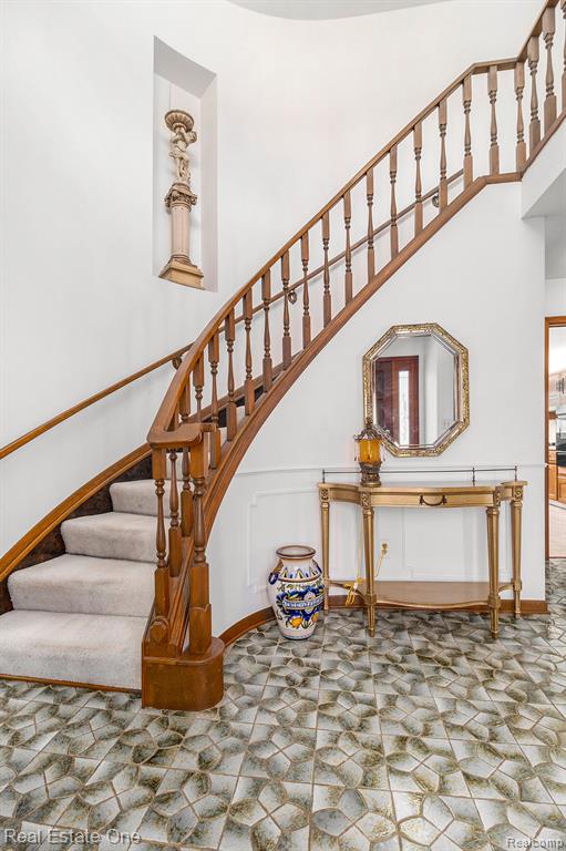710 Creston Road Troy, MI 48085 - Photo 10 of 72