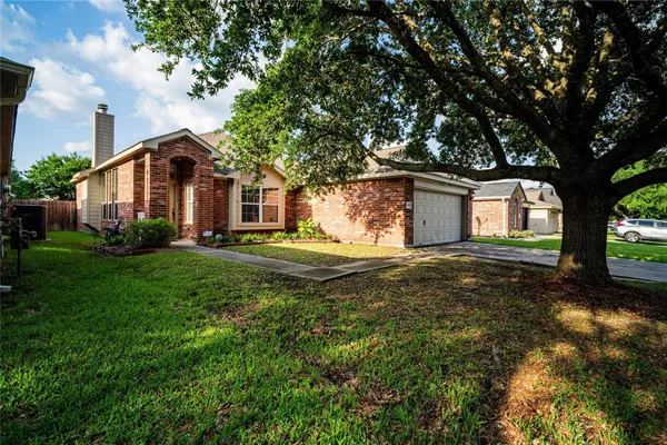 $269,900 | 32102 Annice Lane, Pinehurst, TX 77362